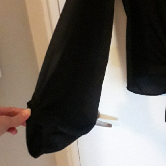 Like new! Black long sleeve tie top - Picture 2 of 4